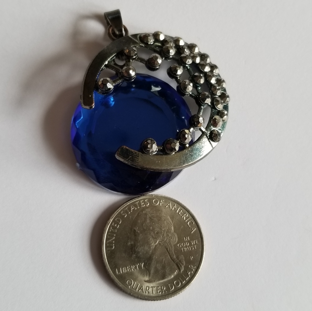 Relisted - Moon pendant blue gem dark silver tone metal lunar celestial - Picture 8 of 10